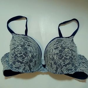 Torrid 42 D underwire bra